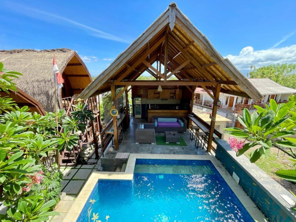 The Golden Ave Bungalow ギリ・トラワンガン エクステリア 写真