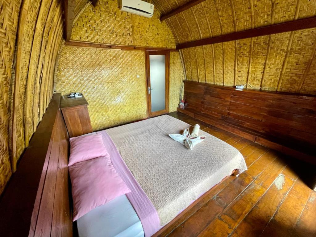 The Golden Ave Bungalow ギリ・トラワンガン エクステリア 写真